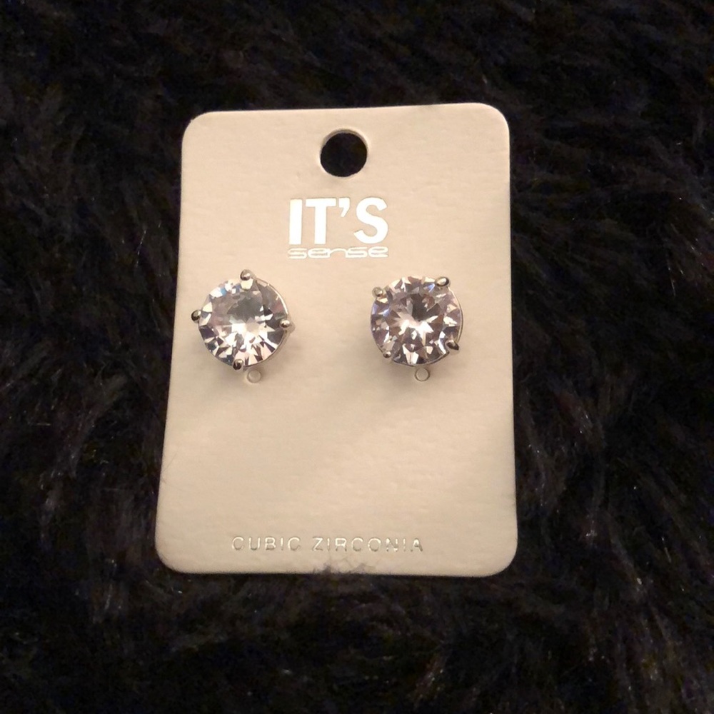 Earrings - Picture 3 of 3